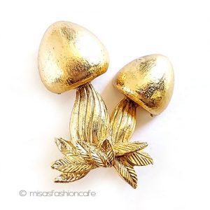 ブローチ ヴィンテージジュエリー Napier刻印 (刻印あり) きのこ ころんと立体的GOLDマッシュルームキノコ