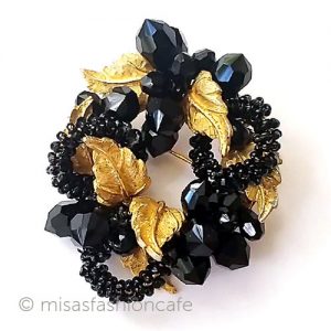 DeMario刻印ブローチクリスタル・リース