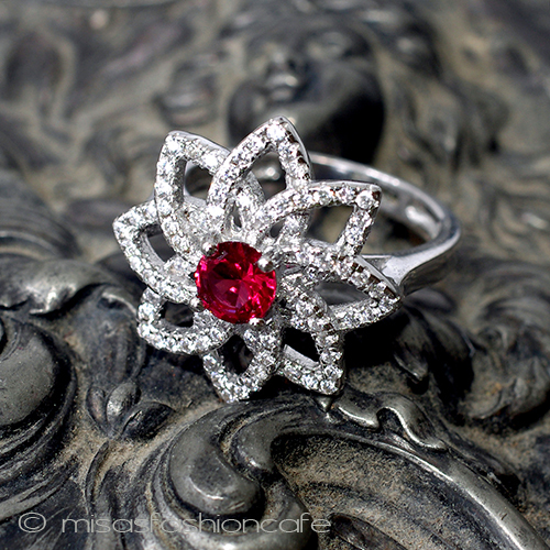 ルビー＆ホワイトトパーズ スターリング刻印リング 3/4 view