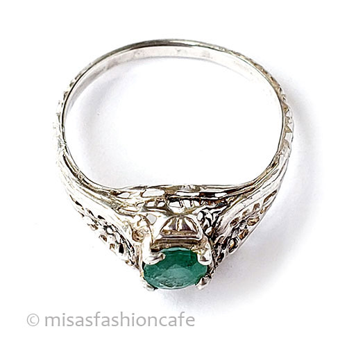 天然石エメラルド　お花 アンティークリング指輪 side view