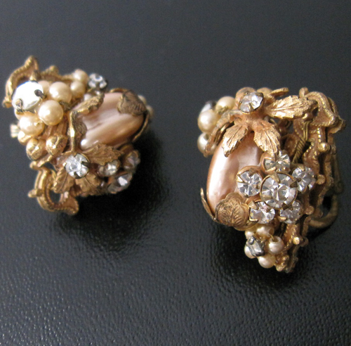 Robert ロバート バロックパールイヤリング detail view