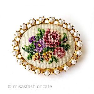 オーストリア製花ブローチ プチポアン刺繍 パール