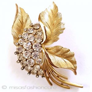 Trifari  トリファリ 金の紫陽花ブローチ