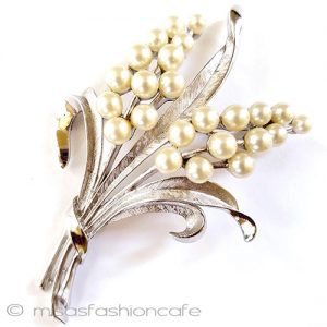 Trifari  トリファリ パール花束ブローチ