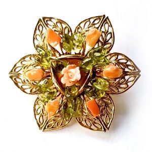 ヴィンテージブローチ 珊瑚と天然石の花