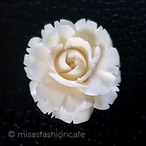 アンティークジュエリー 象牙アイボリーバラの花