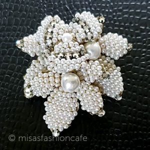 ヴィンテージジュエリー パールRSの花ブローチ