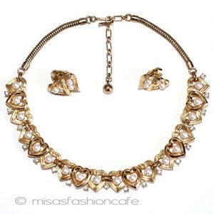 Trifari  トリファリ パールオープンハート