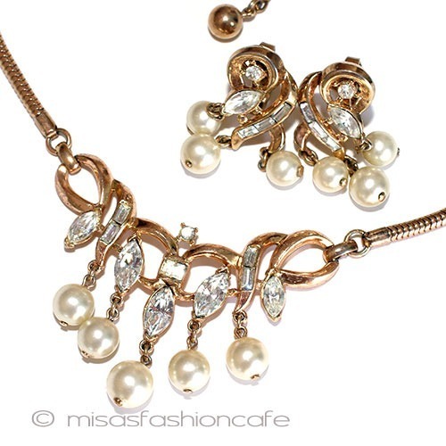 Ｔｒｉｆａｒｉ　 トリファリ パール＆クリスタル　セット closeup view