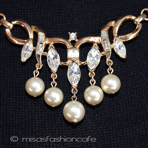 Ｔｒｉｆａｒｉ　 トリファリ パール＆クリスタル　セット closeup view