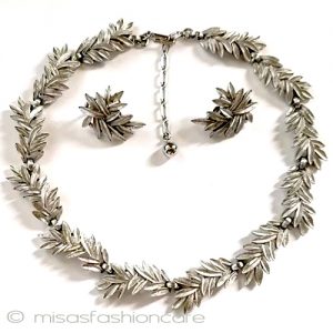 アンティークジュエリー トリファリ シルバーの葉