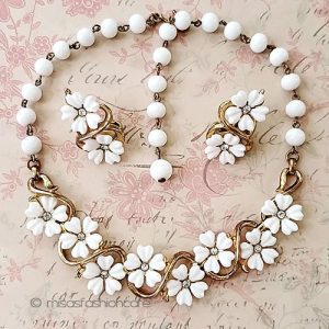 Trifari  トリファリ 白いお花 セット