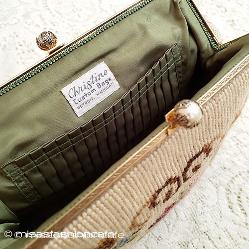 ヴィンテージバッグ（大） パール金具&バラの花刺繍 inside bag view