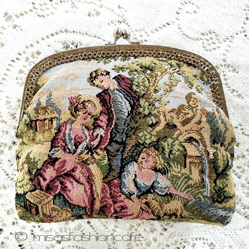 アンティークバッグ タペストリー　刺繍 front view