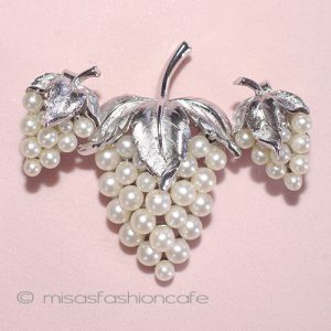 Trifari  トリファリ パールの葡萄セット