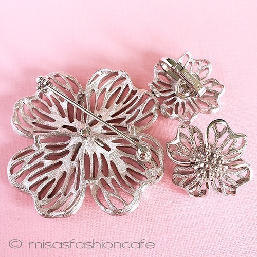 ヴィンテージアクセサリー トリファリ　ハナミズキ details