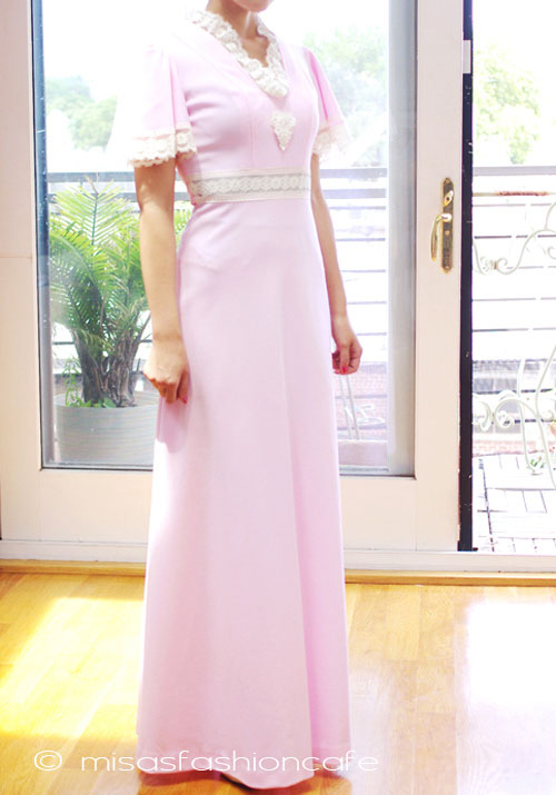 1点物　ビンテージ　 プリンセス　マキシワンピ 3/4 view on model