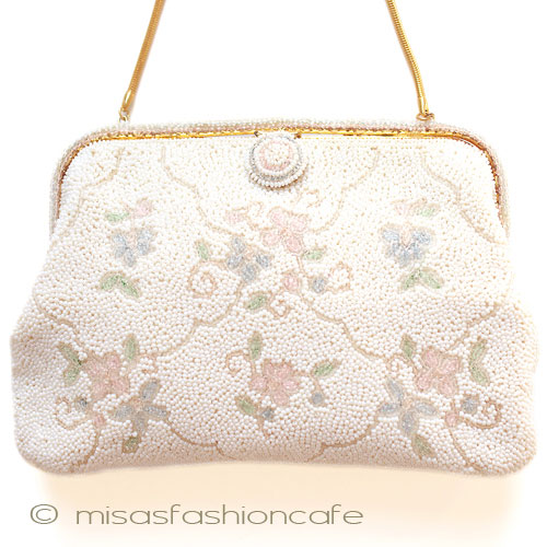 ヴィンテージ　バッグ 仏製ビーズ総刺繍お front view