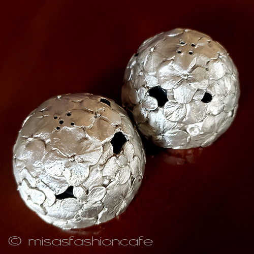 マイケルミショー　紫陽花 塩コショウ・シェイカー detail view