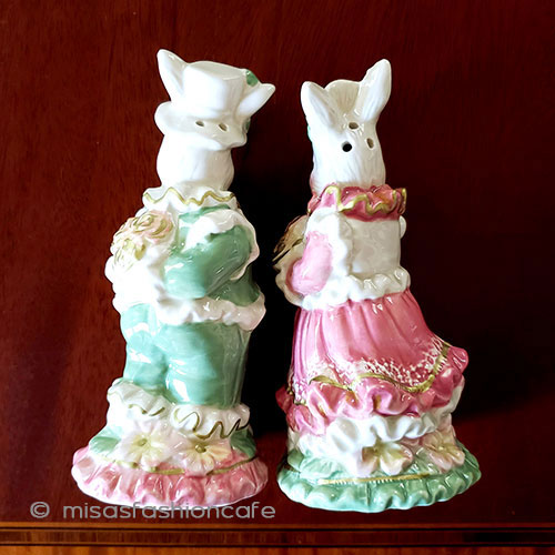 ラビットうさぎ夫婦（花束） 塩コショウ調味料セット detail view